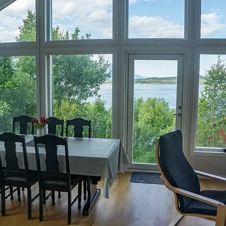 Aurora View Feriehus Lyngseidet
